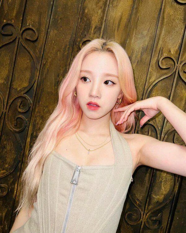 Джи айдл участницы. Gidle участницы. Юци айдл. Юци айдл. Shuhua and miyeon.