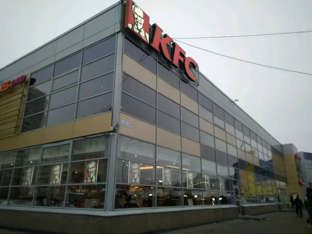 тк парад, прибрежная ул. торговый центр парад в рыбацком. санкт петербург прибрежная улица 18. тц парад спб. связной интернет магазин санкт петербург.