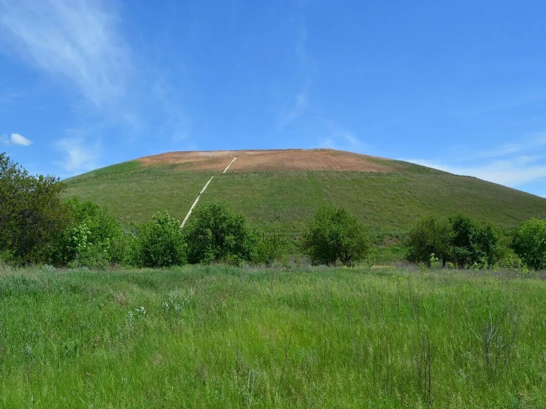 новошахтинск ростовская область. угольные терриконы города шахты. новошахтинск центр города. новошахтинск горы. новошахтинск ростовская область.