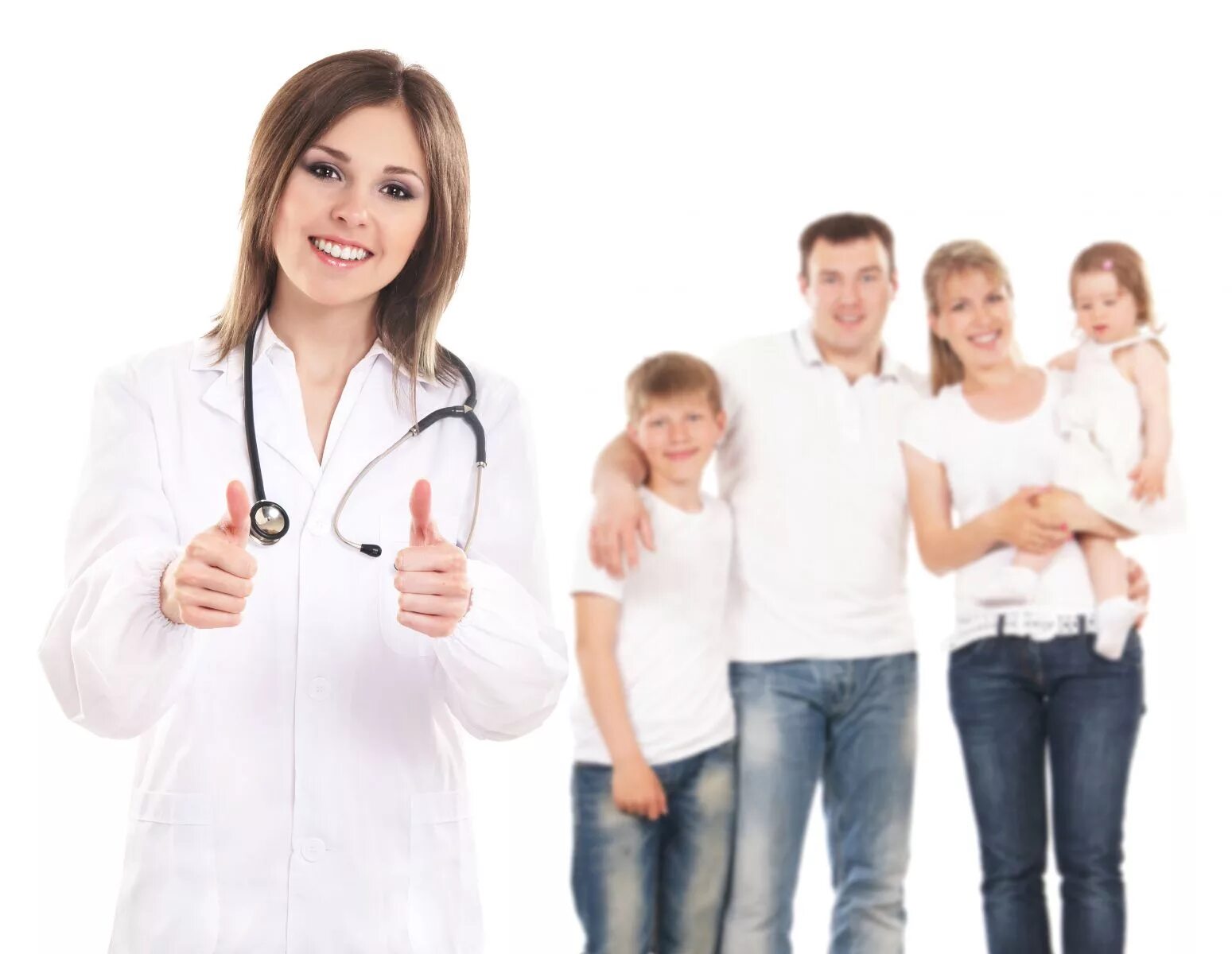 Личный семейный врач. Семейный врач. Медики на белом фоне. Семья у врача. Врач и медсестра.