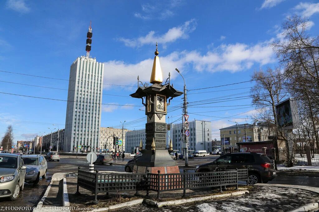 Нулевая верста Архангельск памятник. Нулевой километр Архангельск. Архангельск столица Поморья высотка. Нулевая верста Архангельск история.