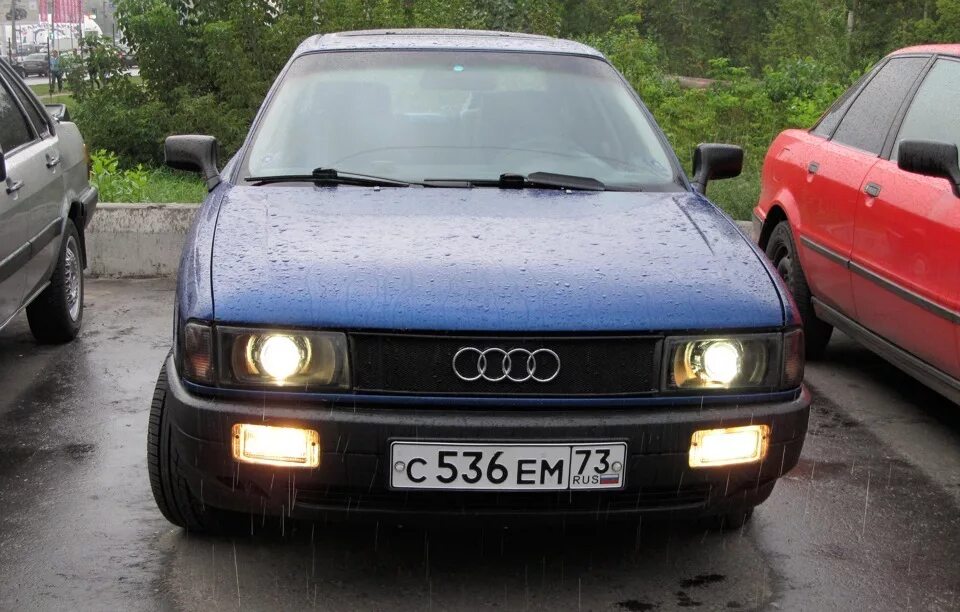 Дхо на ауди 80 б3. Audi 80 b4 дхо. Передние фары ауди 80 б3. Gfl фары ауди 80. Ауди 80 свет фар.