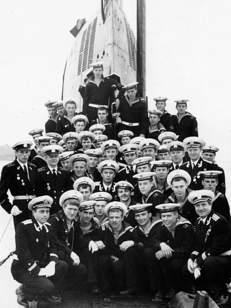 Первый экипаж брзк приморье. Проект экипаж. Б-413 экипаж. Экипаж сириус. Лиинахамари база подводных лодок 42 бригада.
