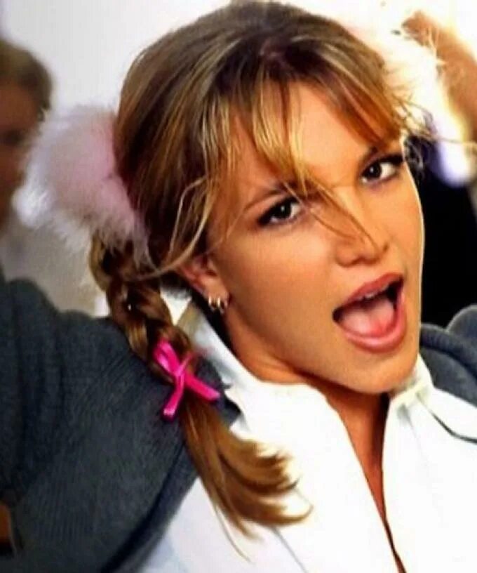 Бритни спирс 1999 one more time. Britney spears baby one more. Baby one. Знай бейби бритни. Бритни спирс one more time.