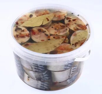 Скумбрия соленая в рассоле в банке