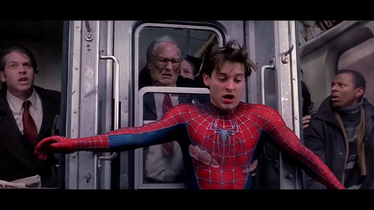 Расширенная версия человека паука. Spider man 2 2004 movie. Человек-паук 2 режиссерская версия. Spider man 2004 Train Scene.