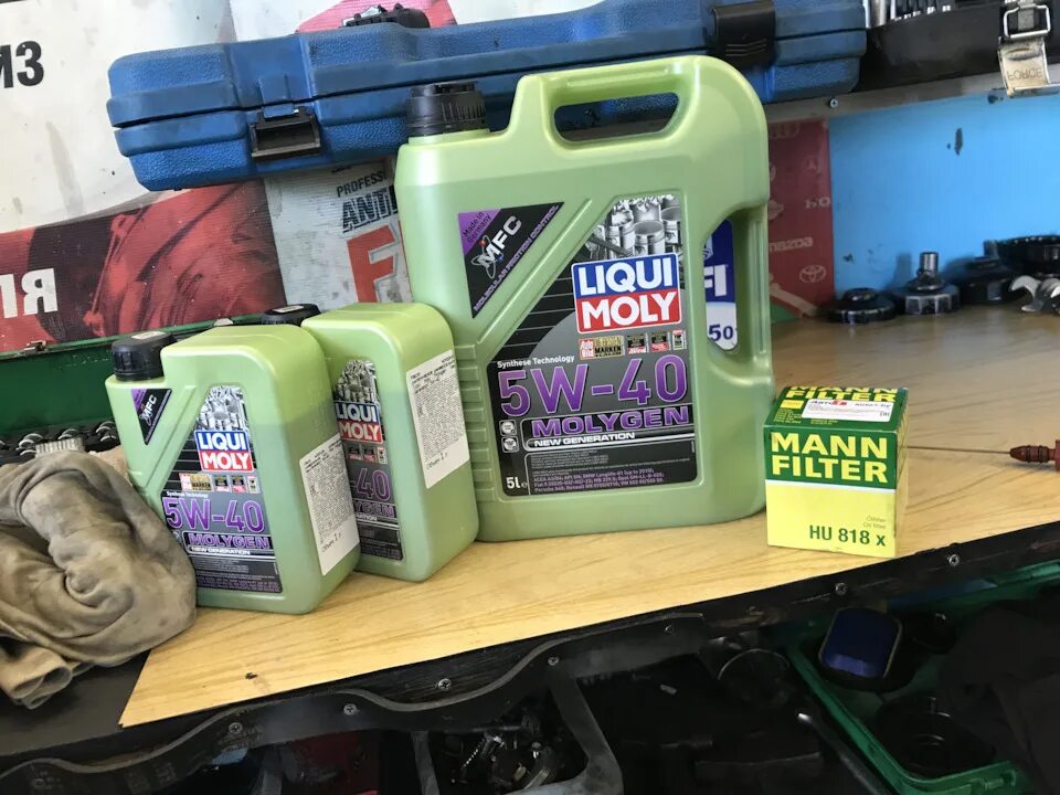 Масло Ликви моли 5w40 молиген 5 литров. Масло Liqui Moly 5w40 7. Liqui Moly 5w40 синтетика зеленая этикетка. Канистра ликмоли молиген с низу. Масло ликви моли 5 литров