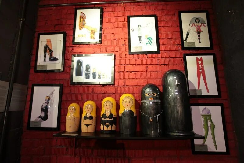 пошлый музей. пошлый музей. музей любви музэрос в санкт-петербурге. музей в праге 18 экспонаты. пошлый музей.