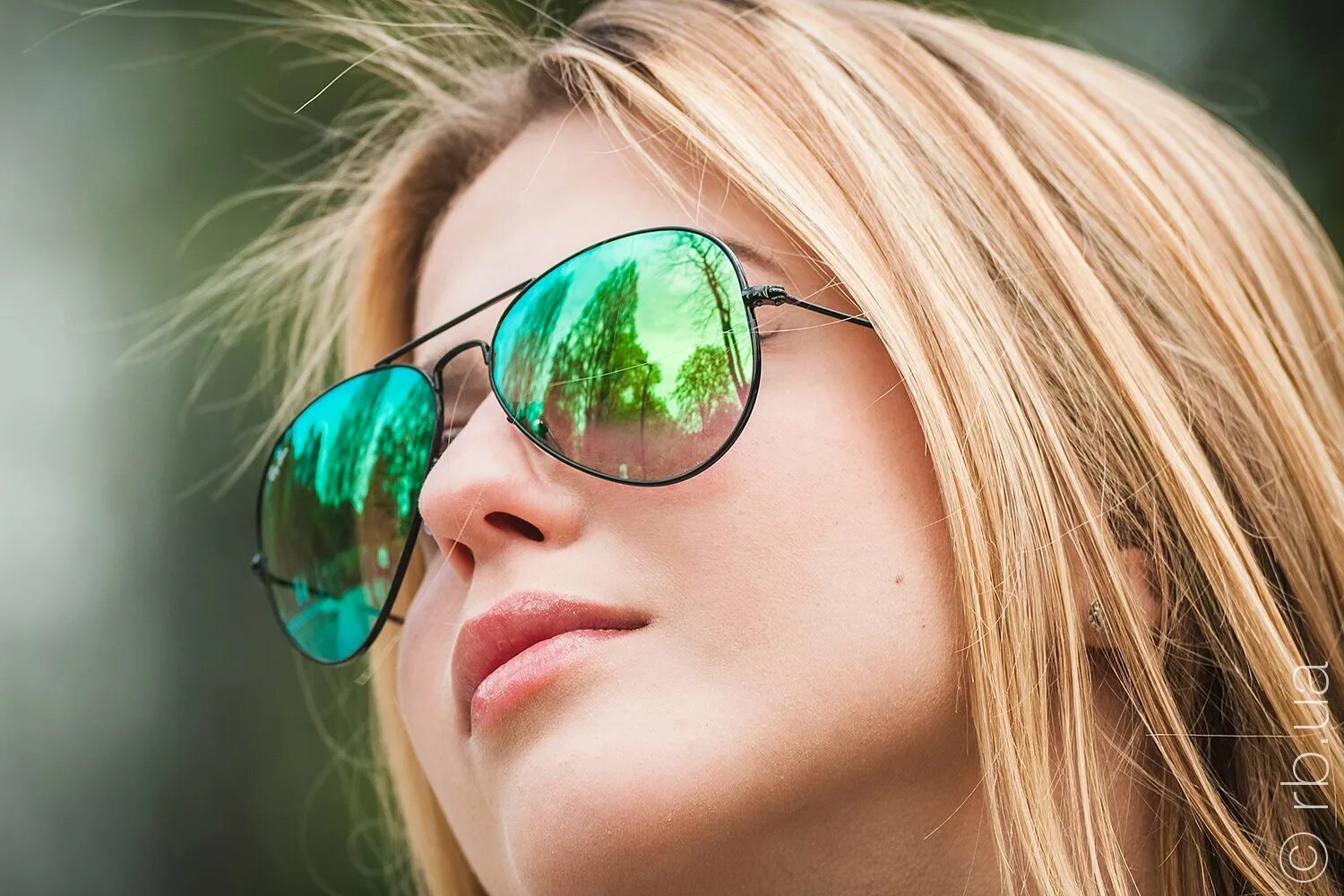 Зеленый бан. Ray ban Авиаторы зеленые. Очки ray ban зеленый. Ray ban 3025. Ray ban Aviator зеленые.