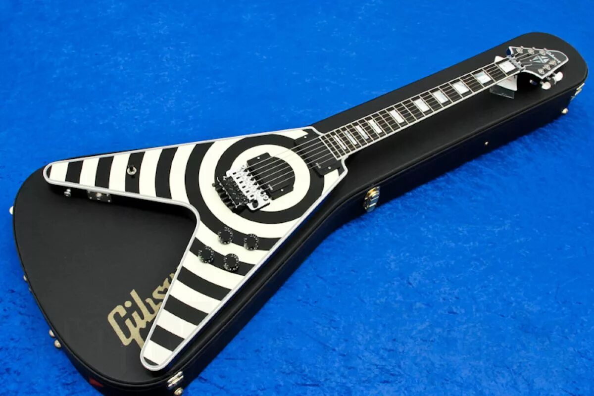 Гитара fly. Электрогитара Гибсон Флаинг v. Гитара Гибсон стрела. Gibson Flying v Zakk Wylde. Gibson Zakk Wylde Custom.