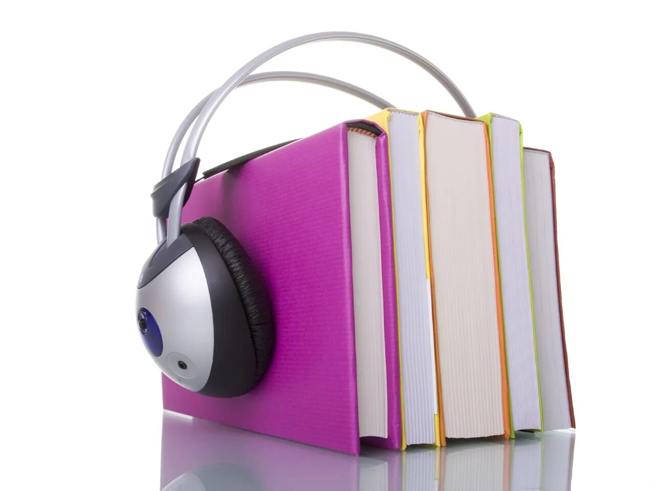 Аудиокнига иллюстрация. Прочти аудиокнигу. Audiobook. Книга и наушники. Наушники и книжка эстетика.