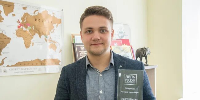 А ф дерябин ижевск. Памятник дерябину в ижевске. Бюст дерябина ижевск. Дерябину. Дерябин основатель ижевского оружейного завода.