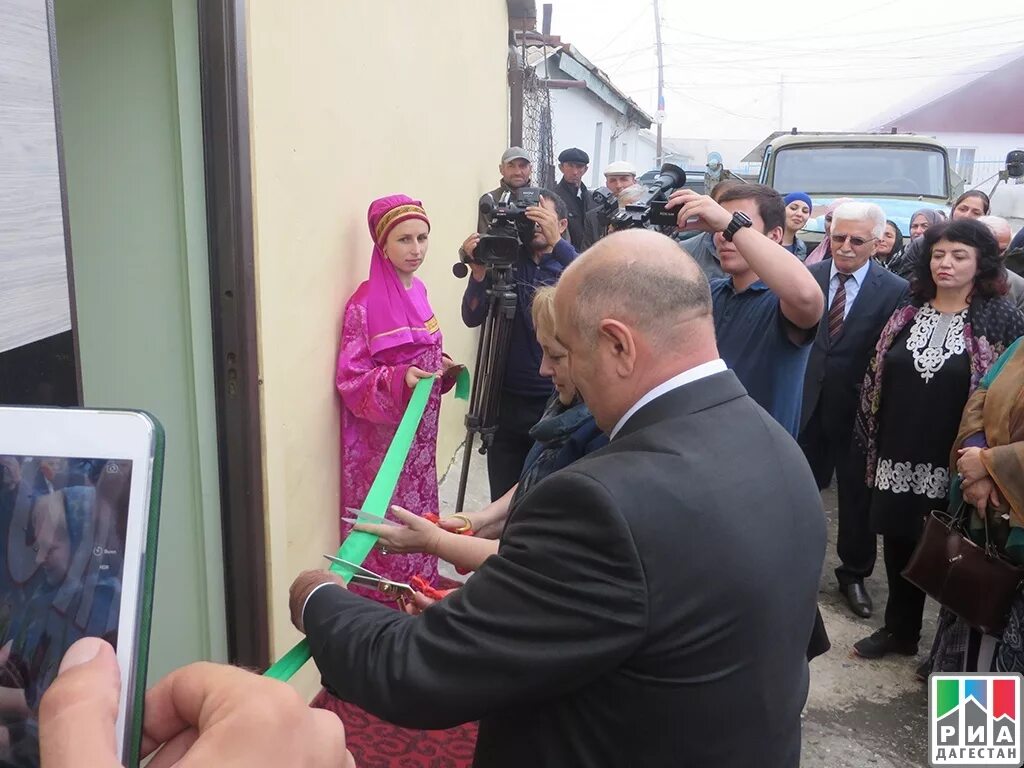 Ахвахский карат. Машидат Гаджиевна Гаирбекова. Ахвахский район село карата. Герой в селе карата Ахвахского района Загид. Машидат Гаджиевна Гаирбекова народные Писатели Дагестана.