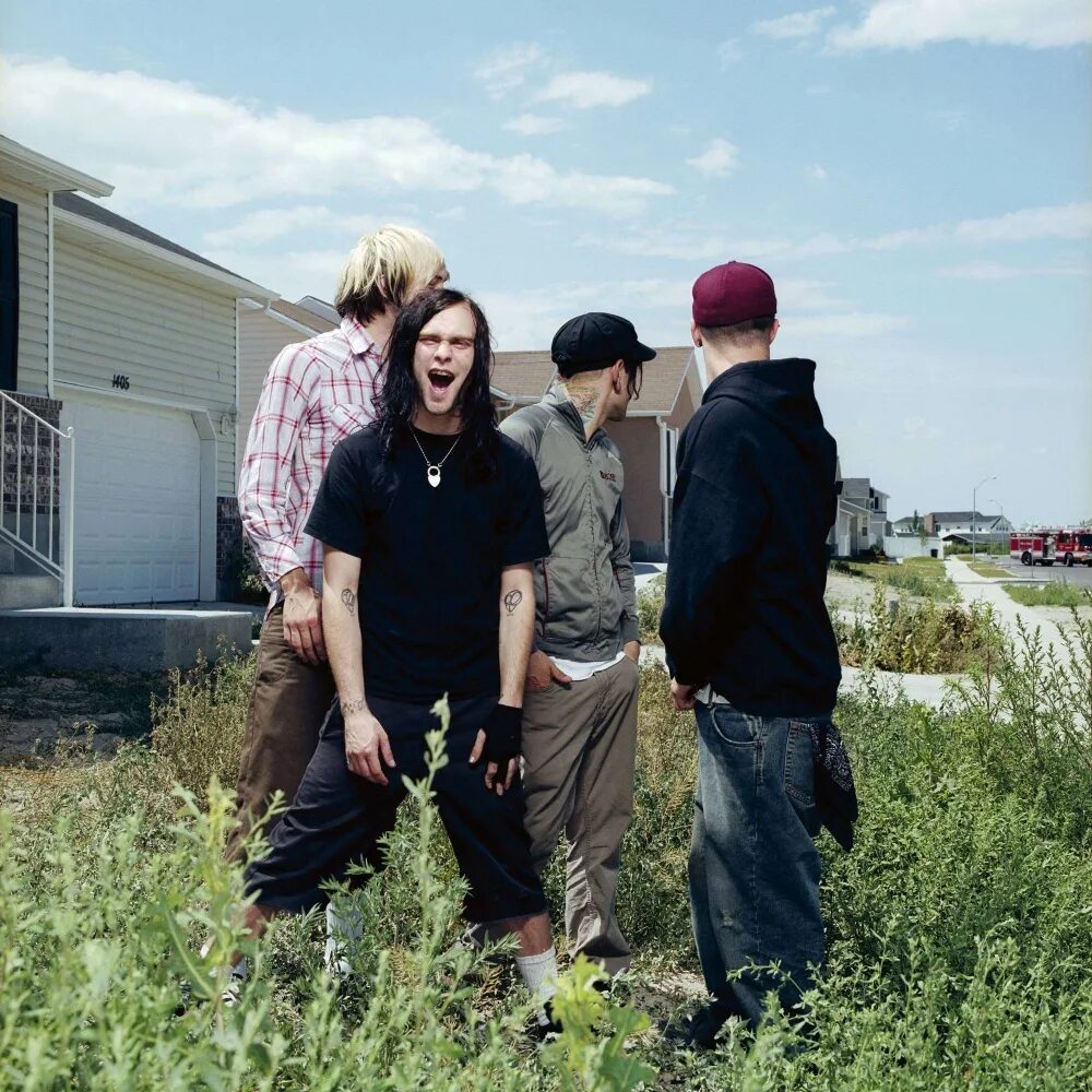 The used find a way. Группа the used. the used группа 2000. гитарист the used. басист the used.