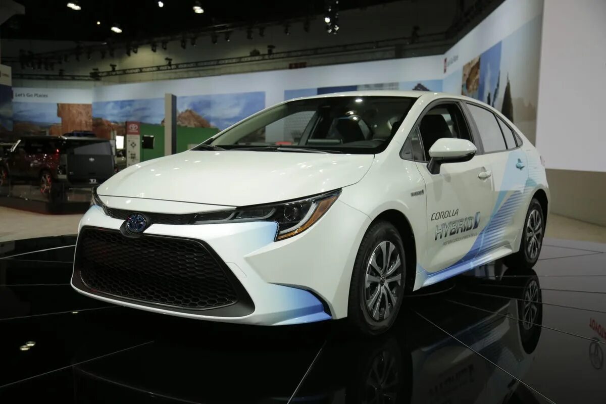 Тойота Королла 2020. Toyota Corolla гибрид. Toyota Corolla Hybrid 2021. Toyota Corolla Hybrid 2022. Corolla гибрид