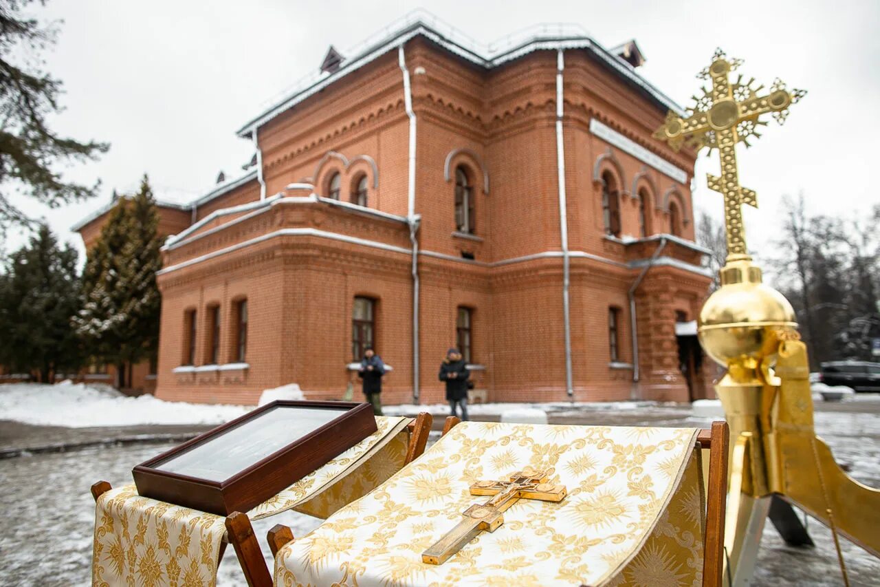 больница всех скорбящих радости. больница всех скорбящих радости. домовая церковь иконы божией матери всех скорбящих радость тверь. гкб давыдовского яузская улица. больница всех скорбящих радости.