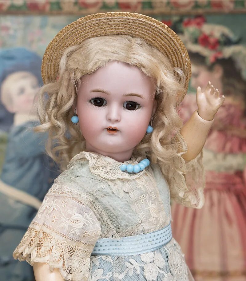 Купить куклу старую. Антиквариатные куклы Дороти. Винтажные куклы. Красивые старинные куклы. Красивая Винтажная кукла.
