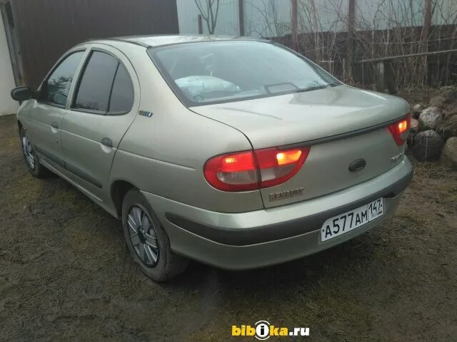 2002 megane. Renault Megane 2002. Рено Меган 2002 года. Рено Меган 2002г. Рено Меган 2002 седан.