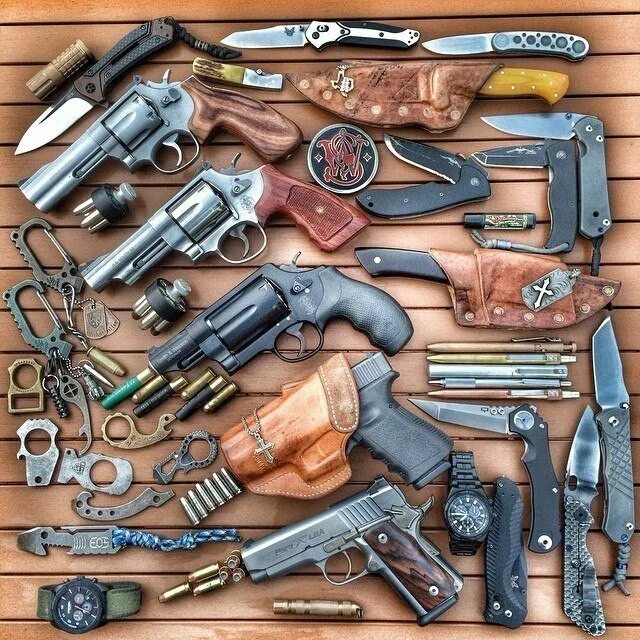 Предметы используемые в качестве оружия. Предмет использованный в качестве орудия. Коллекционные ножи. Колюще-режущее холодное оружие. Подручные предметы для самообороны.