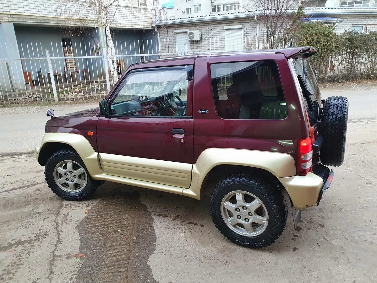 Mitsubishi junior. 1. Mitsubishi pajero junior 1997. Mitsubishi pajero junior 1995. Mitsubishi junior.