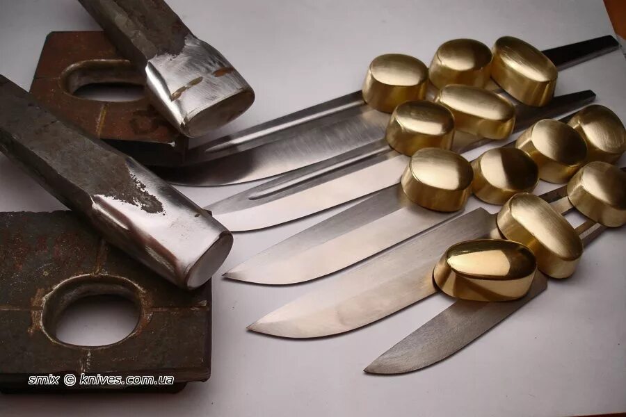 лицедей 6 букв