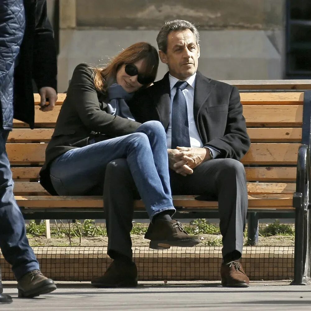 Бруни саркози. Carla Bruni и Николя Саркози.