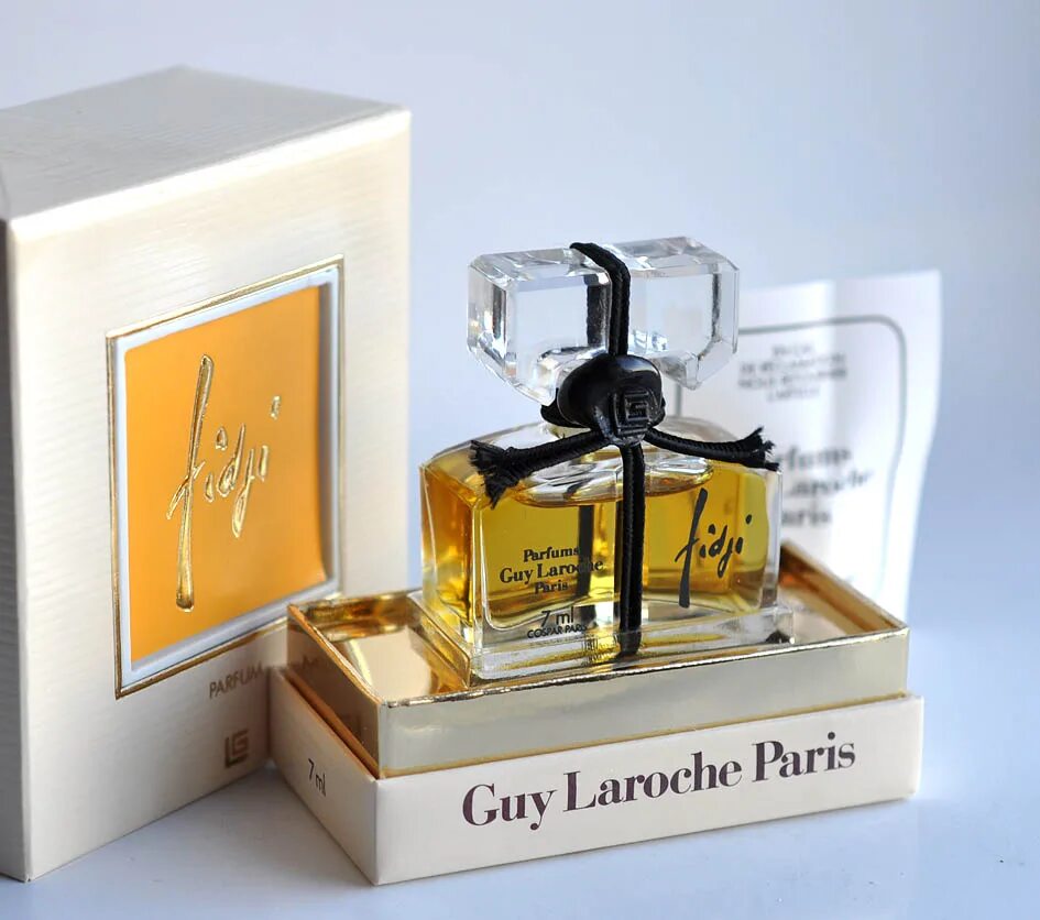 Фиджи оригинал купить. Guy Laroche Fidji 14 мл. Fidji Parfum guy Laroche. Guy Laroche Fidji парфюмерная вода. Духи guy Laroche Fidji летуаль.