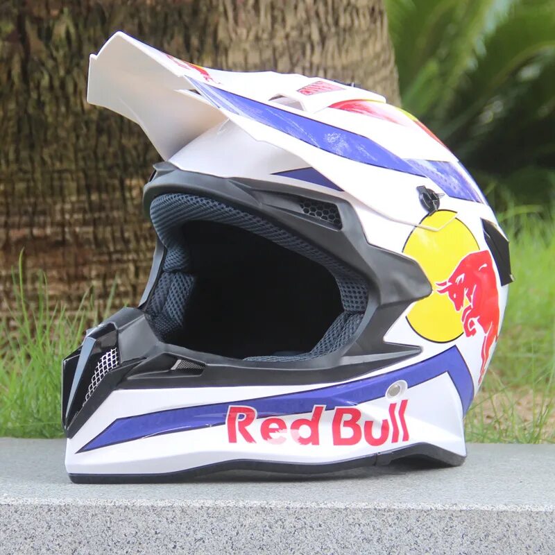 горнолыжный шлем red bull. кроссовый шлем red bull. мотошлем red bull. 8 red bull. кроссовый шлем red bull.