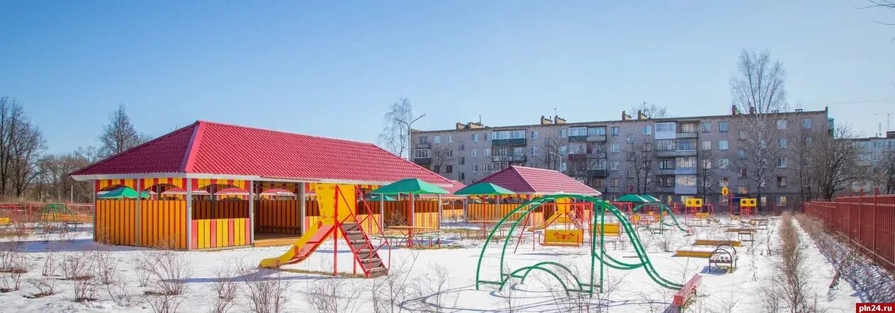 Детский сад 26 великие луки. 17 сад великие луки. Псковская 38 великий новгород. Сад 12 великие луки. Садики великих лук.