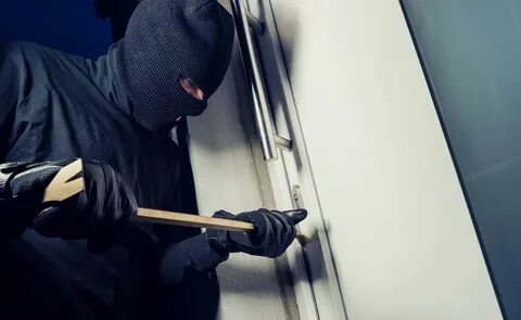 Кража имущества в крупном размере