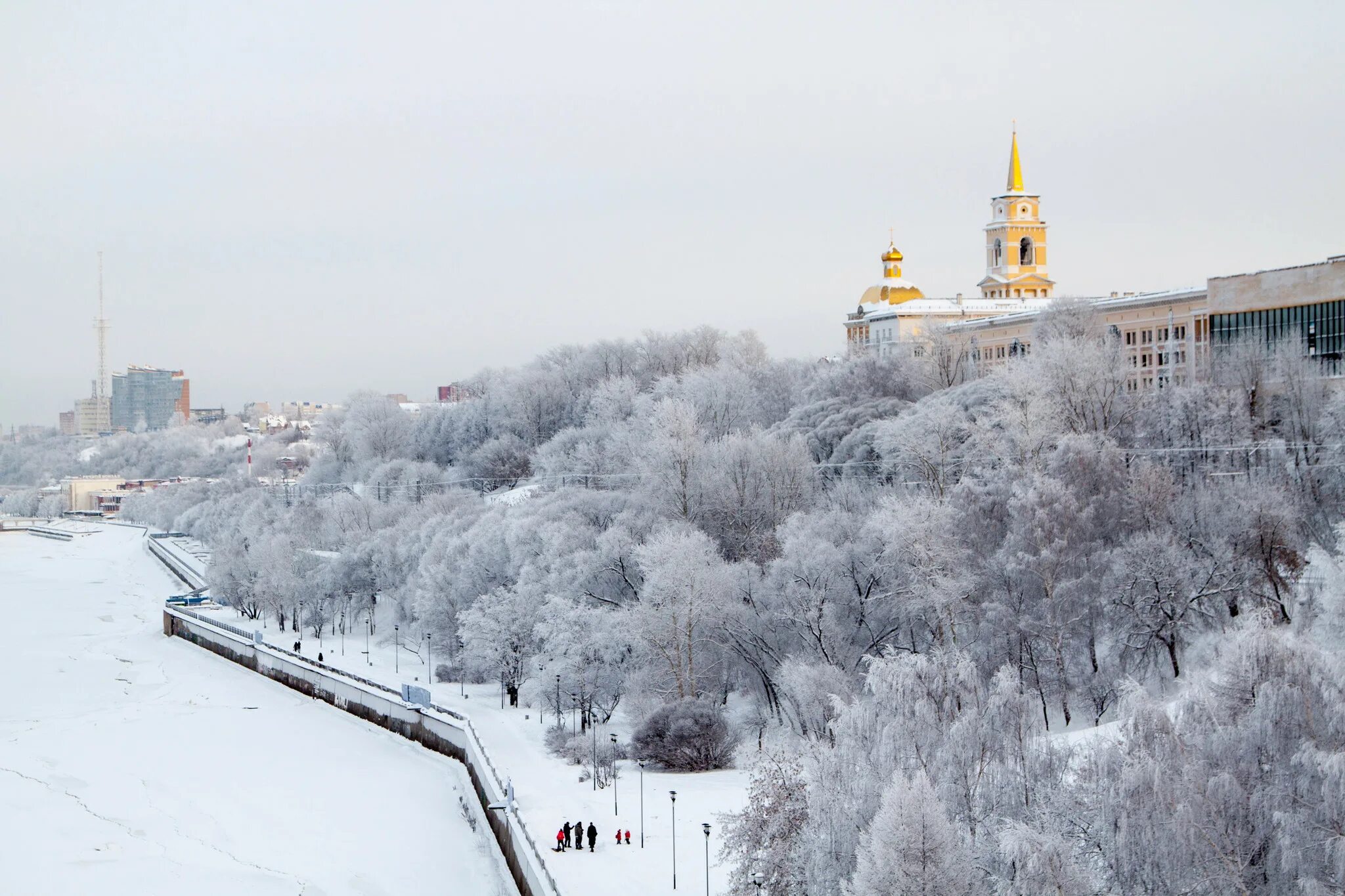 Воскресенье город пермь. Набережная пермь зима. кама пермь зима. набережная камы пермь зима. кама зимой пермь.