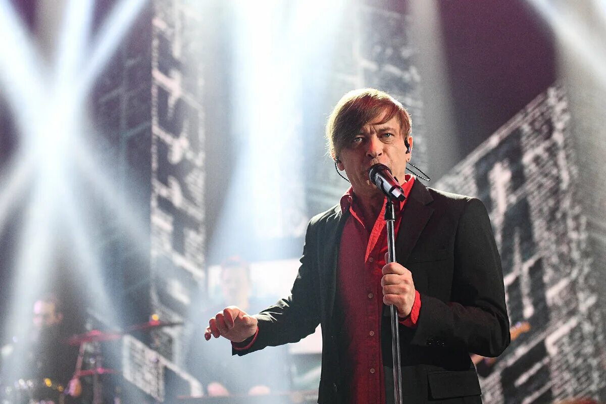 Новогодний голубой огонек 2022. Песни 1 канала на новый год. Песни 1 канала на новый год. Певица жасмин 2020. Snowпати 5.