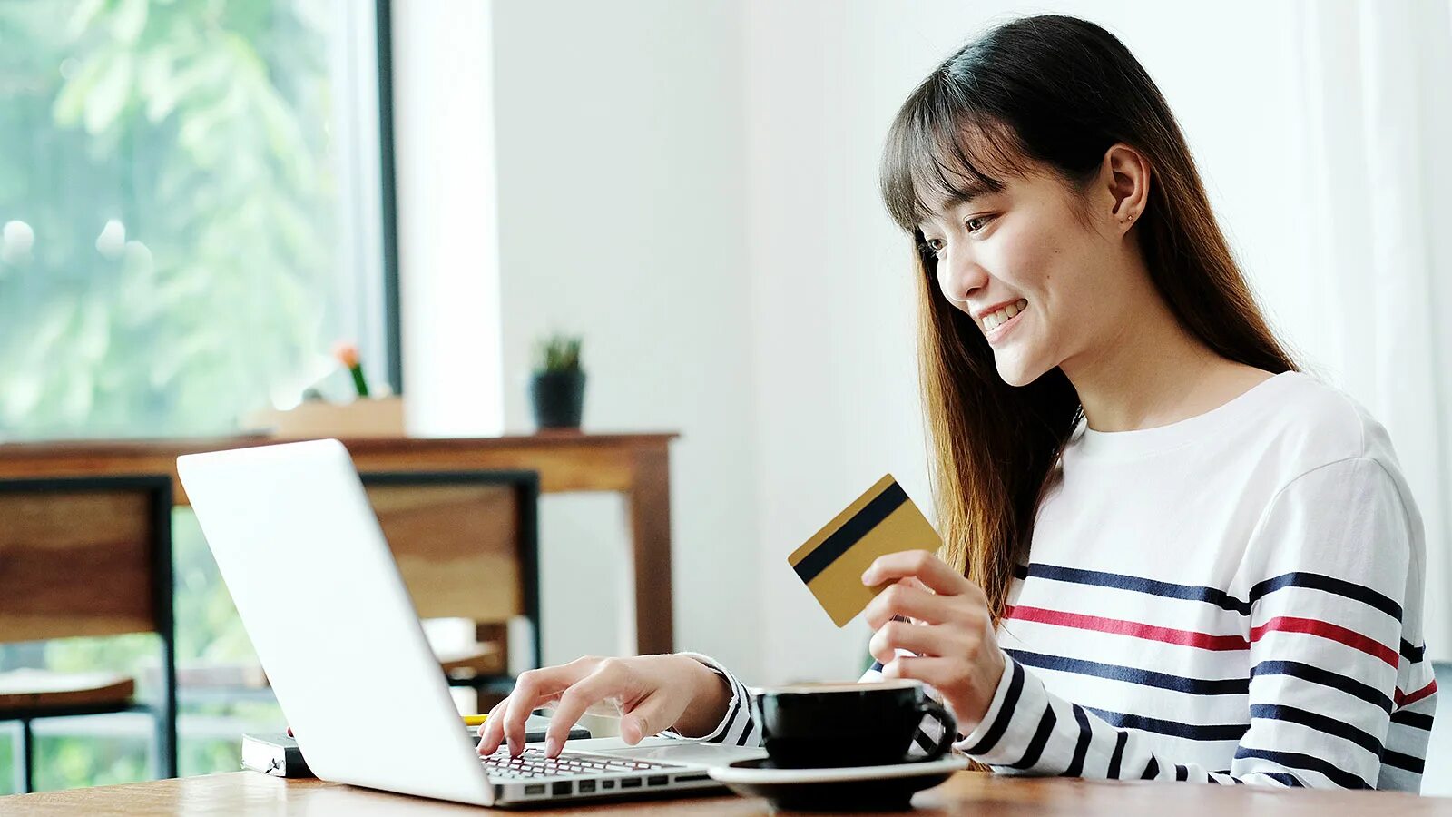 Игра в слова для предпринимателей. Consumer loan. Деньги займ. Коммерция деньги. Потребительское кредитование картинки.