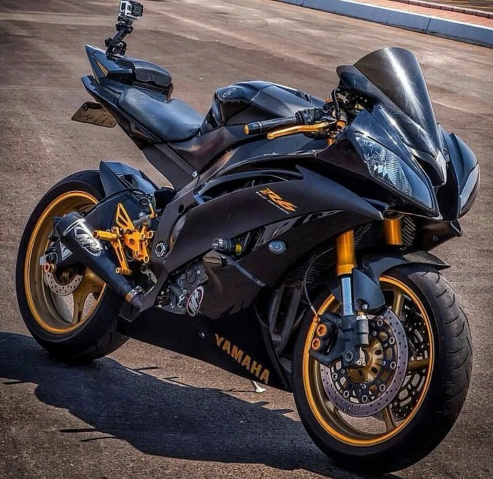 Yamaha r6. Мотоцикл Ямаха р6. Спортивный мотоцикл Ямаха р6.