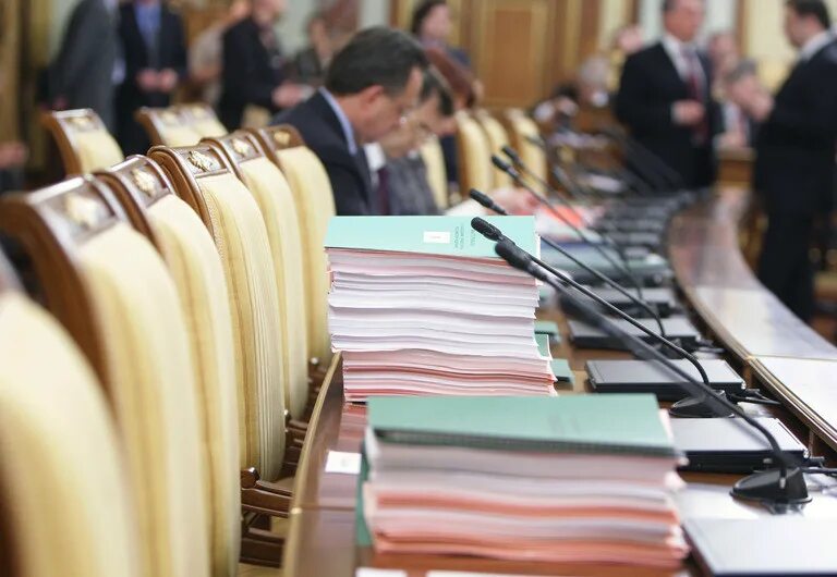 Госслужащий