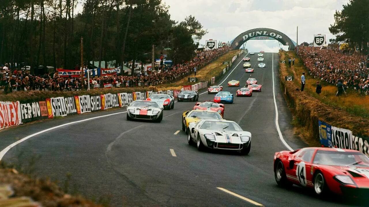 Часовая гонка. Форд ле ман 1966. ле-ман 24 часа феррари 1966. гонка ле мана 1966. 24 ле мана 1966.