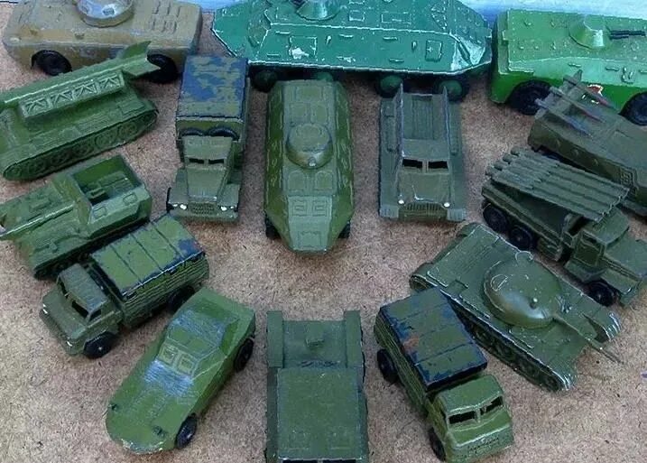 Военная техника игрушки. Металлические игрушки Военная техника. Советские военные игрушки. Советские металлические машинки. Реплики техники