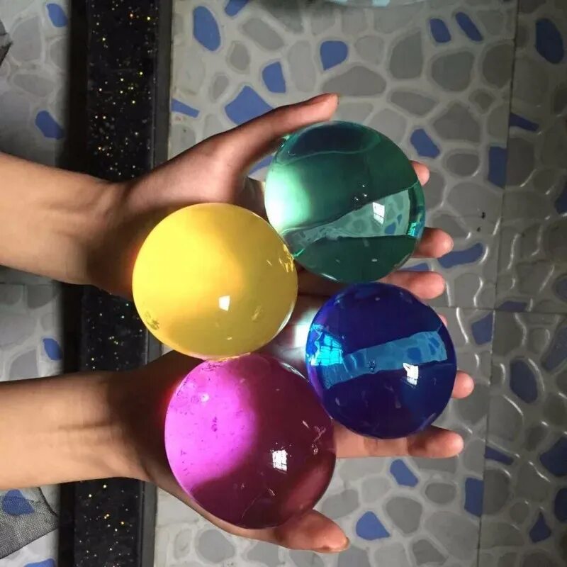Увеличивающийся шар. Игрушка Орбис для детей. Самый большой гидрогель в мире. Ванна с шариками Орбис. Орбизы гигант 20см.