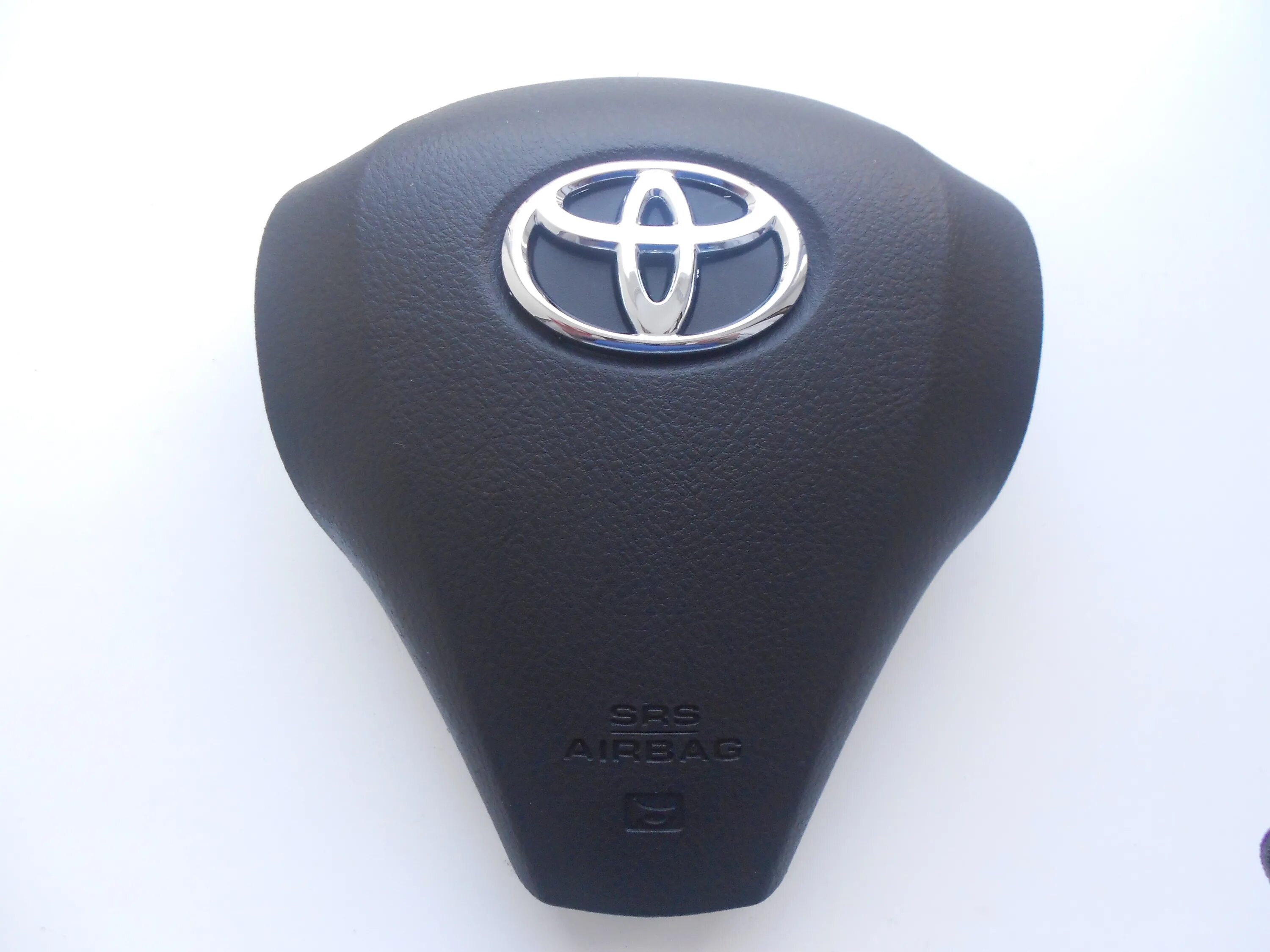 Рулевая подушка безопасности. Мультируль Toyota Yaris. Toyota RAV 4 airbag руля. Подушка безопасности Тойота Камри 40. Toyota Corolla 120 крышки аирбаг.