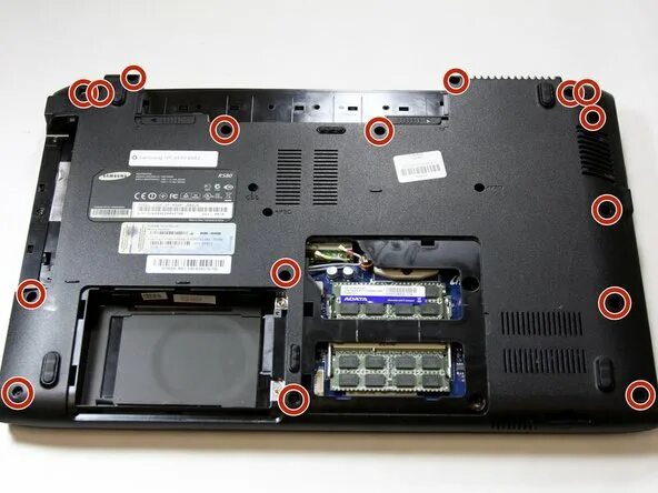 Как снять крышку ноутбука самсунг Инструкция по разборке ноутбука Samsung NP305V5A