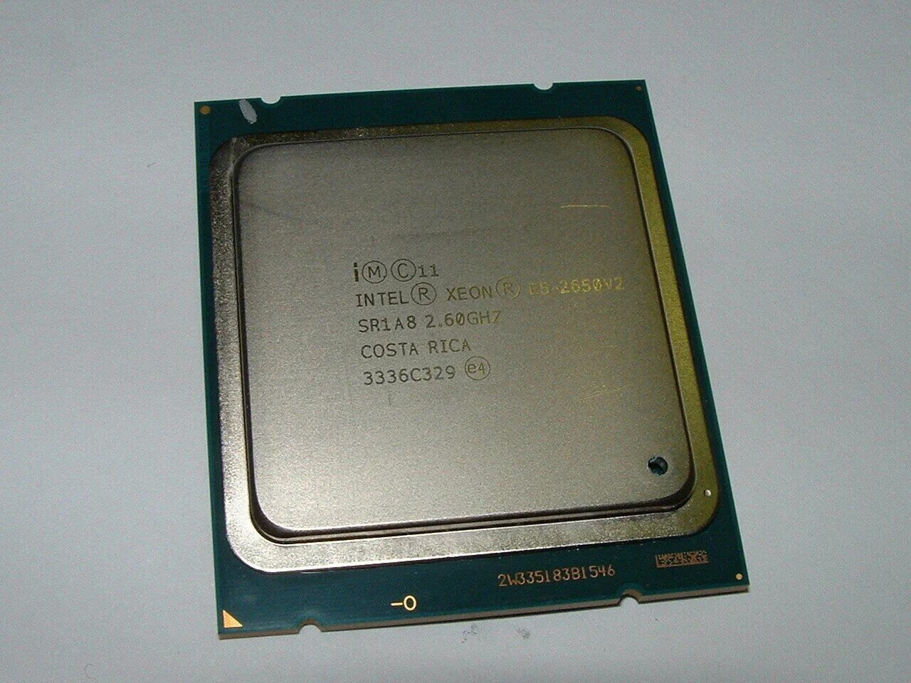 Процессоры xeon lga 2011. Intel Xeon e5 2650 v2. Процессор Intel Xeon e5-2640 2.5. Процессор Xeon e5 2650 v2. E5 2640 v2.