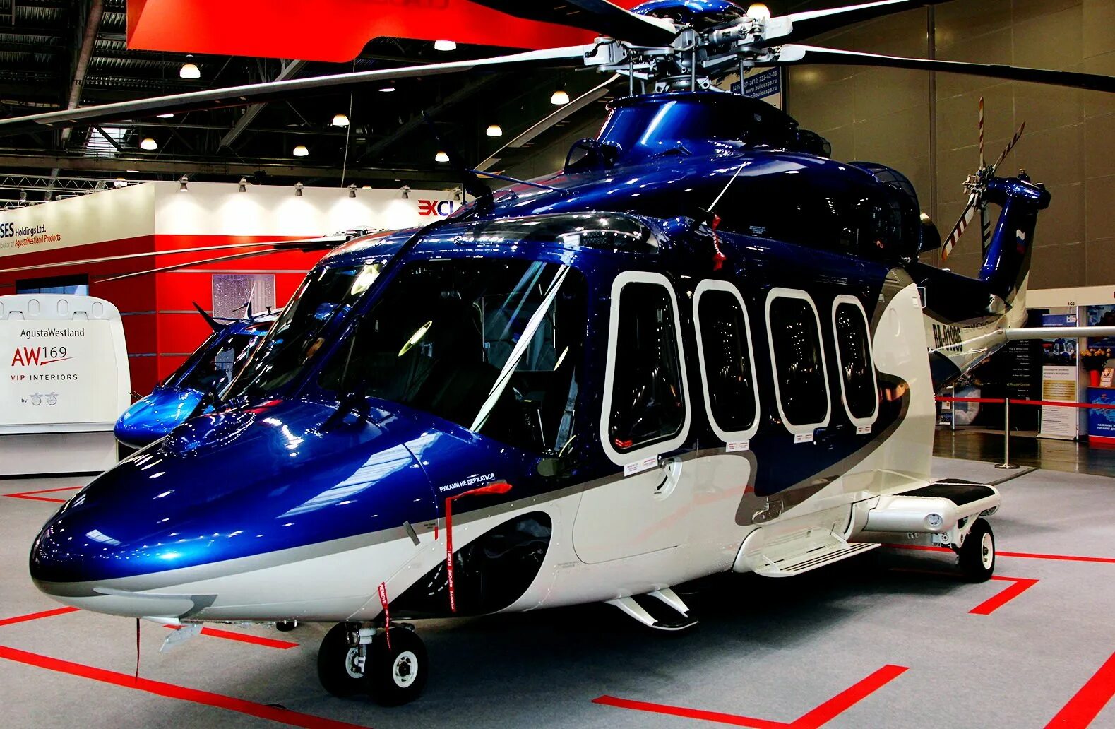 Самый лучший вертолет в мире. Eurocopter aw139. частные вертолеты. элитный вертолет. дорогие вертолеты.