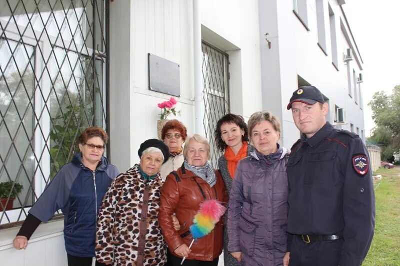 Гибдд южноуральск. Южноуральск отдел полиции. Полиция Южноуральск сотрудники. Сотрудники МВД Южноуральск. Южноуральск Челябинская область отдел полиции.