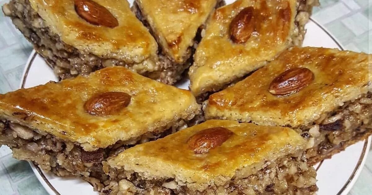 карабахская пахлава. азербайджанская кухня пахлава. пахлава баклава. пахлава мидье. турецкая пахлава баклава.