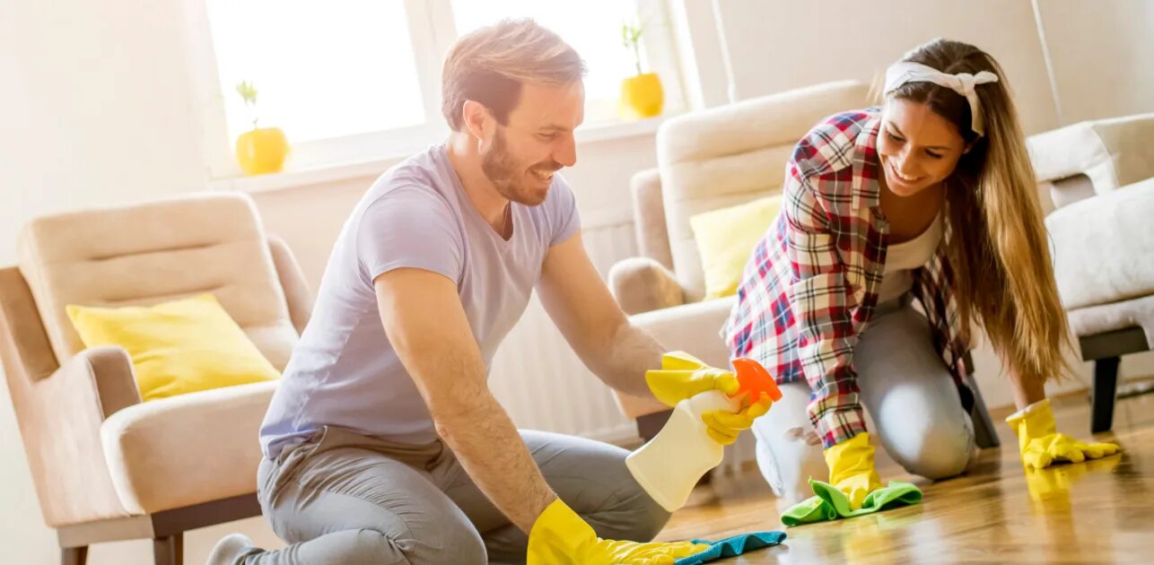 Бытовые дела. Wife Cleaning. Под домашним хозяйством понимаются. Christian wife clean House. Муж делится женой видео