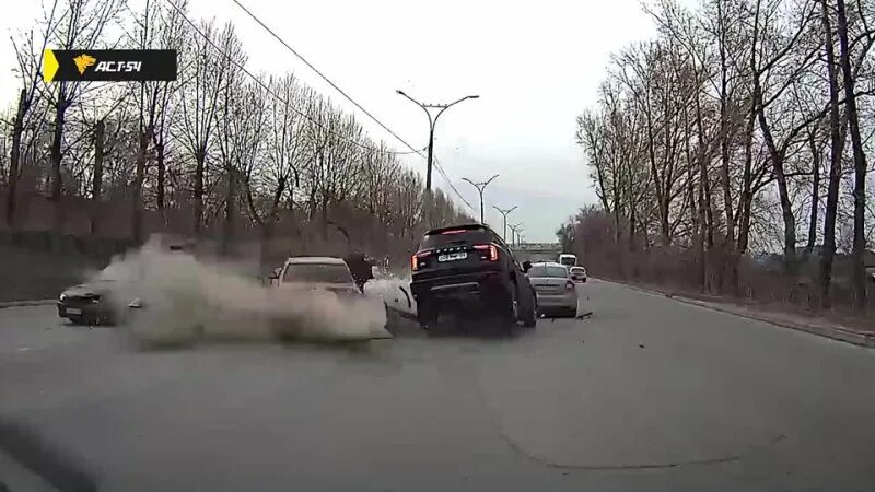 Авария на ленинградском шоссе сегодня утром. Дтп на видеорегистратор 2023 свежие. Дтп на видеорегистратор 2023 свежие. Обочечники. Дтп на видеорегистратор 2023 свежие.