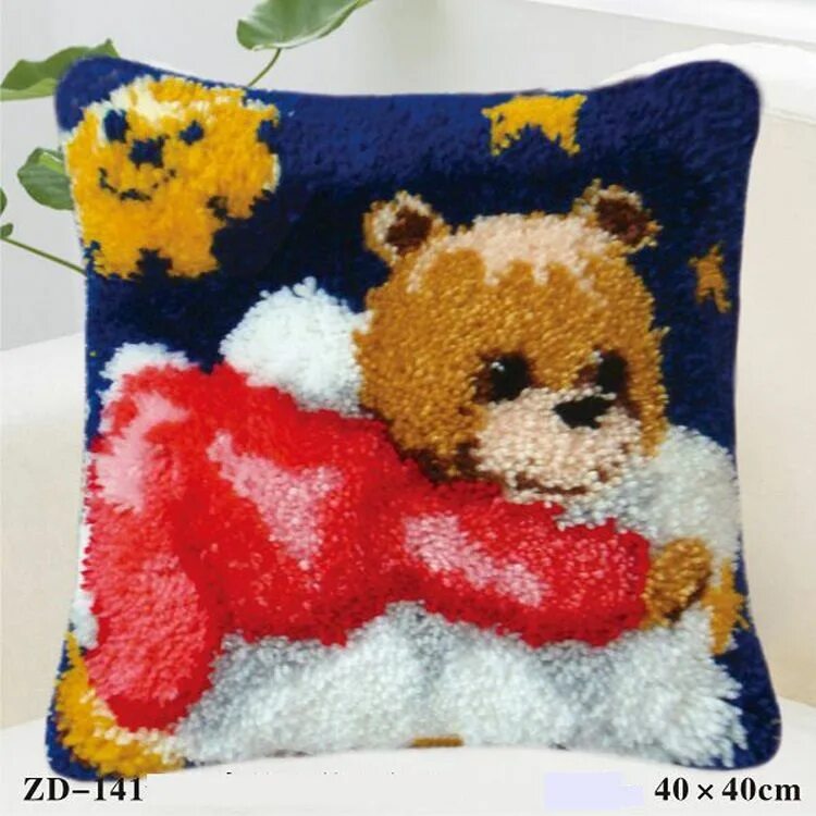 Ковровая техника наборы. Ковровая вышивка ZD-015. Подушки в ковровой технике. Наволочки в ковровой технике. Подушки в технике ковровой вышивки.