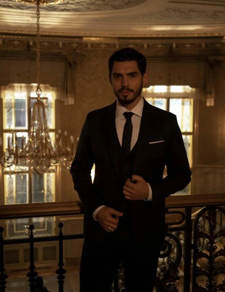 Михаил шоу холостяк. Холостяк гицати. Холостяк гицати. Холостяк гицати. Холостяк 2020 егор крид.