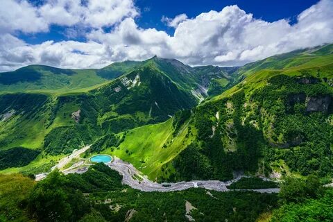 Кавказские горы города