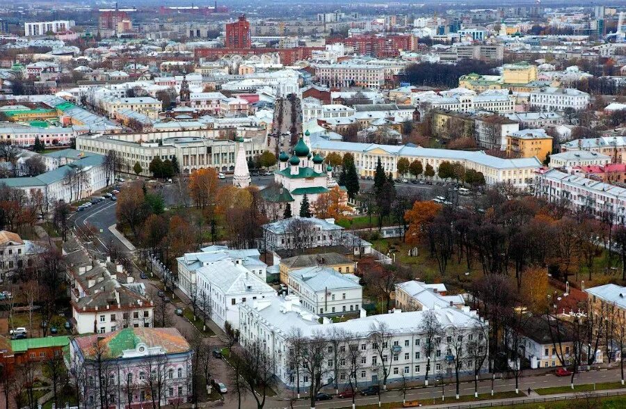 Смотрящие городов россии. Исторический центр Ярославля. Ярославль исторический центр города. Ярославль исторический центр города Ярославль. Ярославль исторический центр улицы.